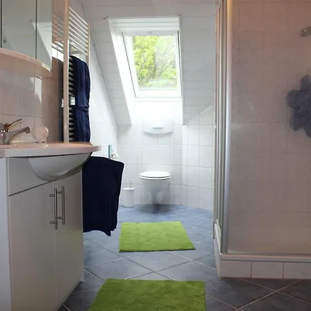 Hahn, 95129 * Rhauderfehn